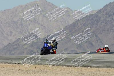 media/Oct-02-2025-Racers Edge (Thu) [[2c91cb6ab3]]/3-B Group/Session 4-Turn 9 (120pm)/